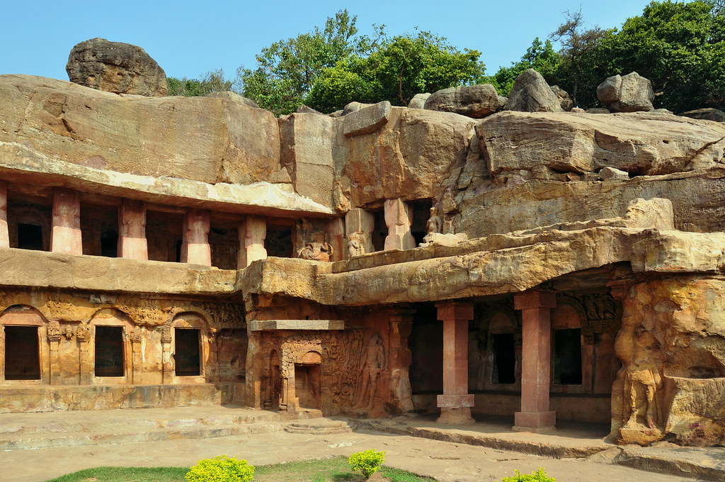 Day 02 : Bhubaneswar Local Sightseeing (Approx. 40 kms / 4-5 hrs)